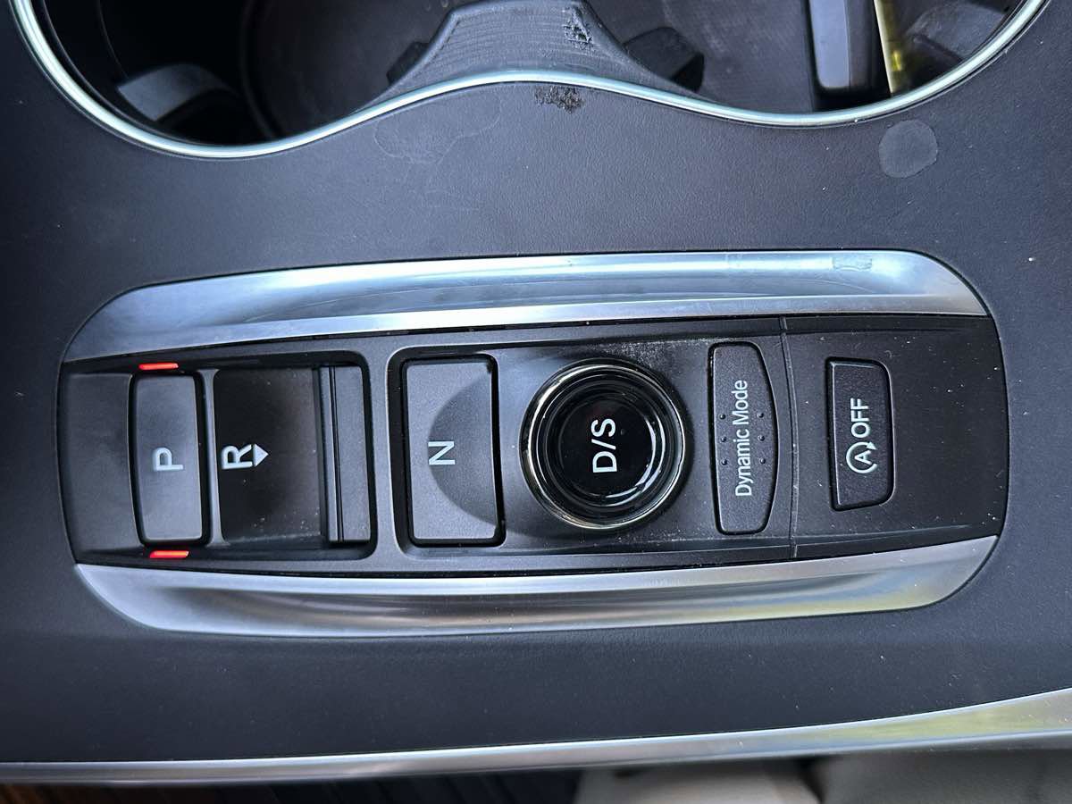 Used 2020 Acura MDX FWD image 43