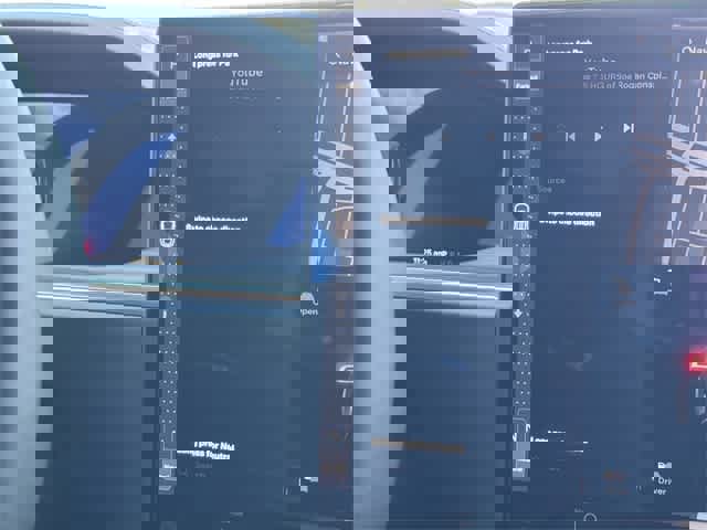 Used 2026 Tesla Model X image 25