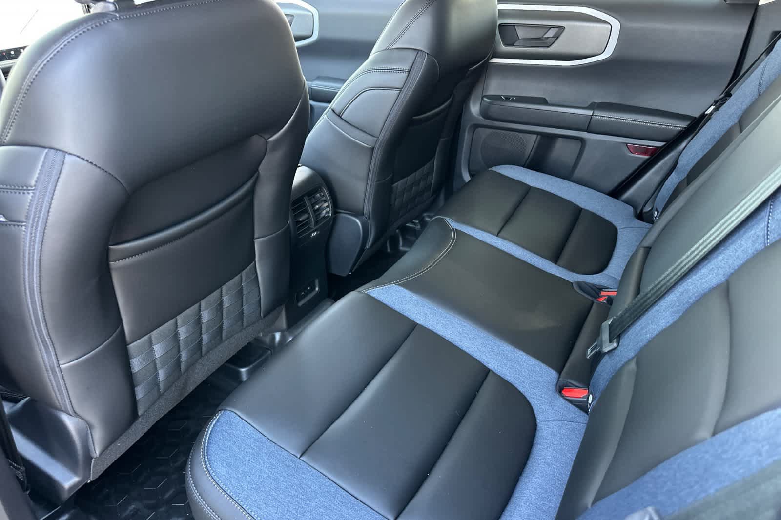 New 2026 Ford Bronco Sport Outer Banks w/ Sasquatch Outer Banks Package AWD/4WD image 4