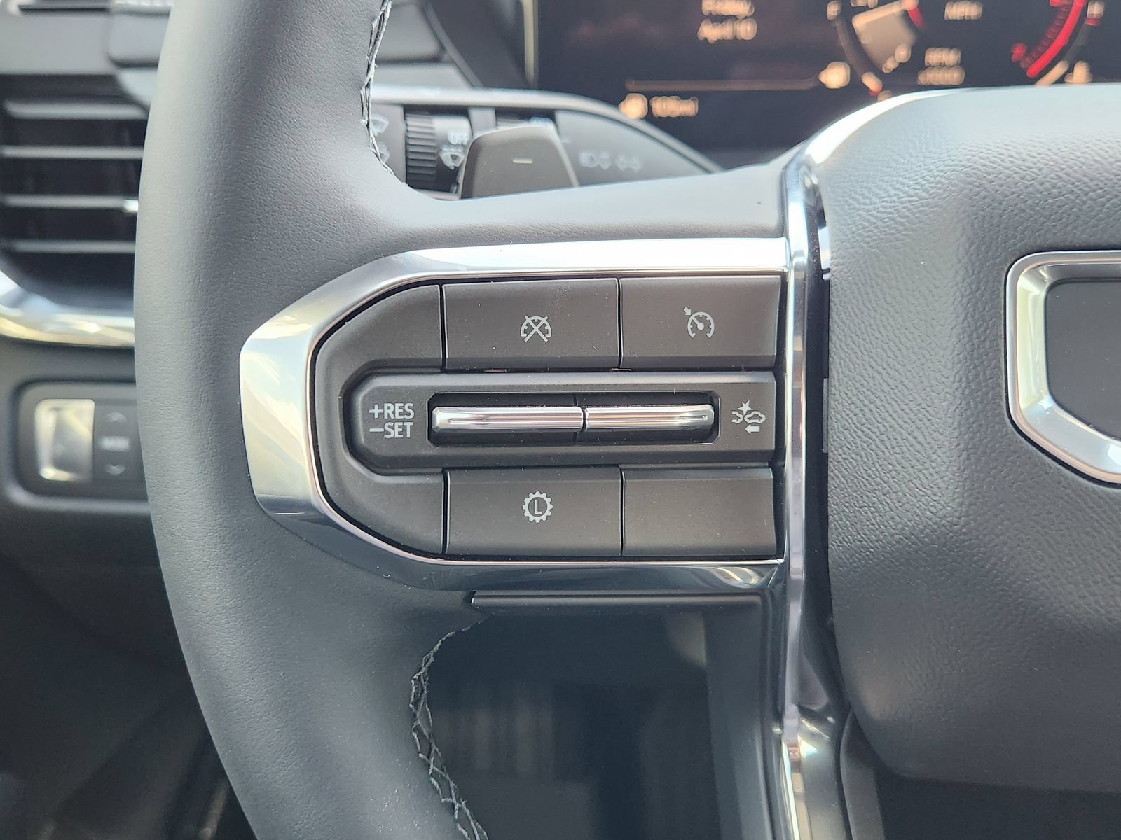New 2026 GMC Acadia Elevation w/ Black Edition FWD image 31