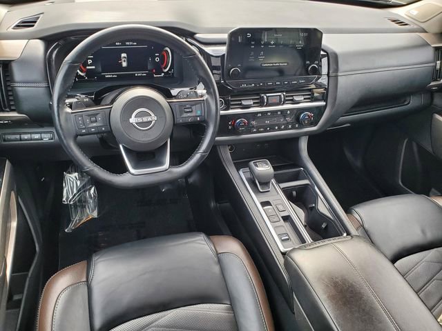 Used 2023 Nissan Pathfinder Platinum image 13