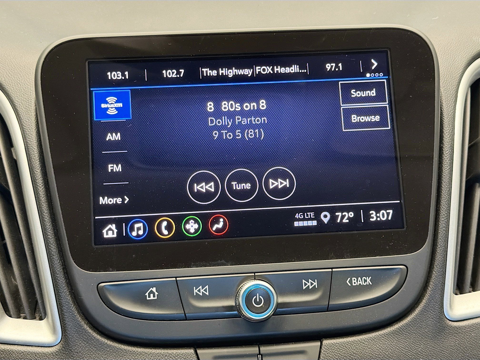 Used 2024 Chevrolet Malibu LT image 9