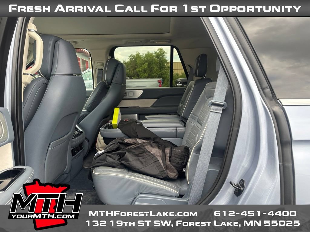 Used 2019 Lincoln Navigator Black Label AWD/4WD image 8
