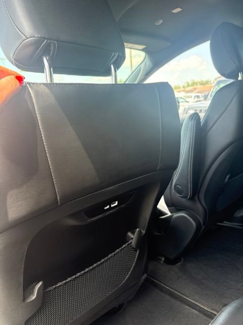 Used 2025 Chrysler Pacifica Select AWD/4WD image 19