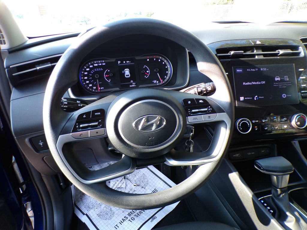 Used 2023 Hyundai Tucson SE AWD/4WD image 11