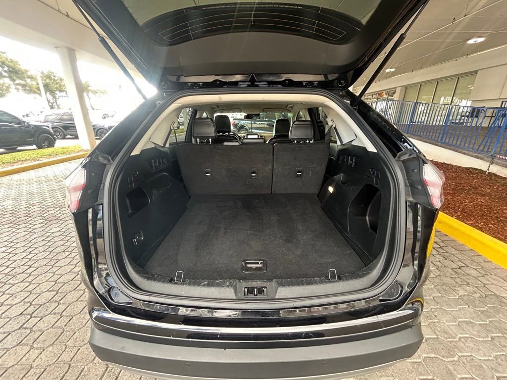 Used 2023 Ford Edge SEL image 27