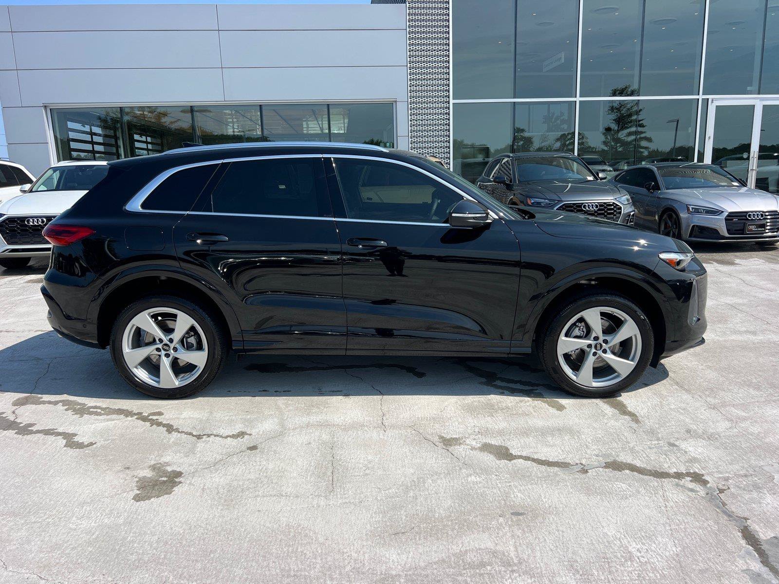 Certified 2025 Audi Q5 Premium Plus AWD/4WD image 4