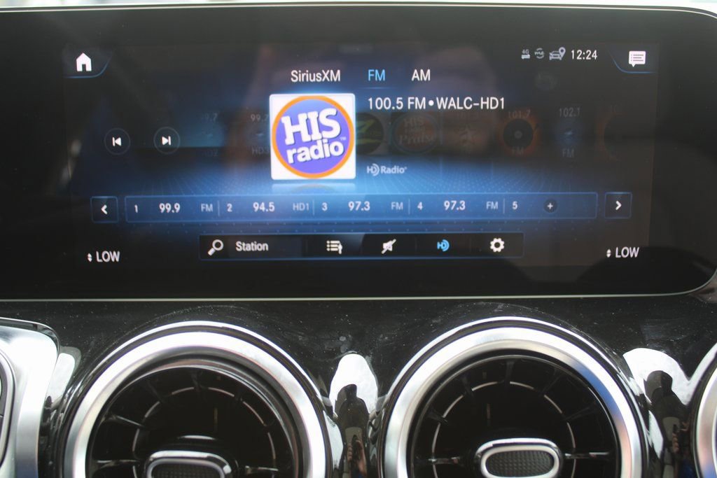 Used 2023 Mercedes-Benz GLB 250 image 43