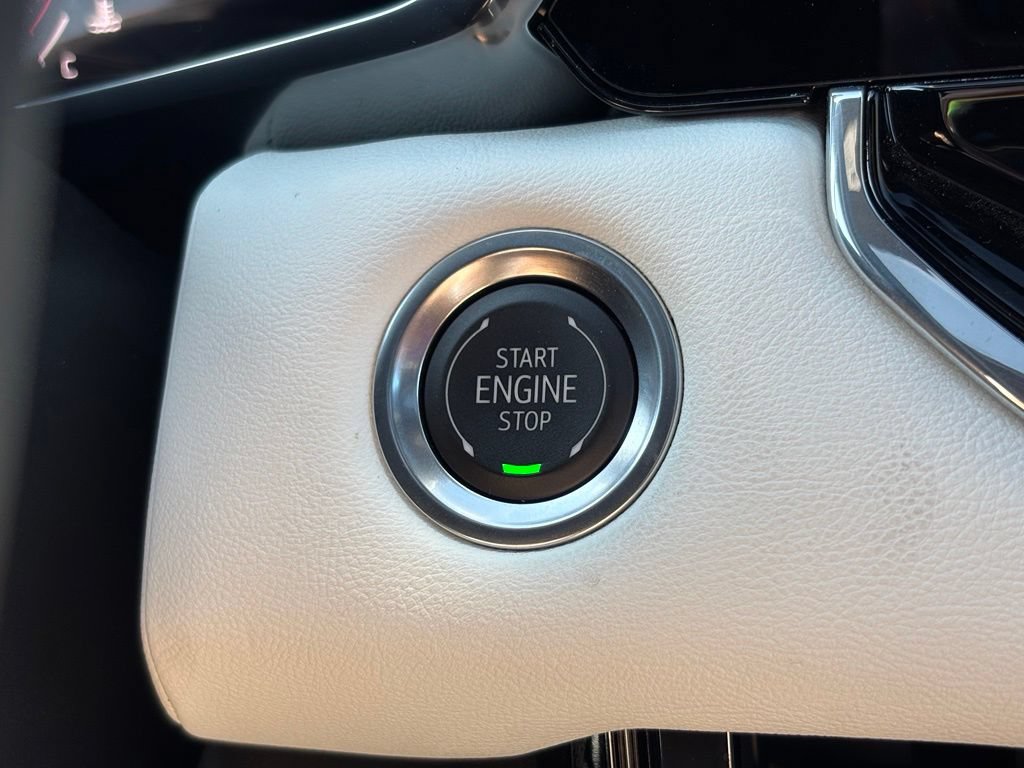 Used 2025 GMC Canyon AT4 w/ AT4X AEV Edition AWD/4WD image 32