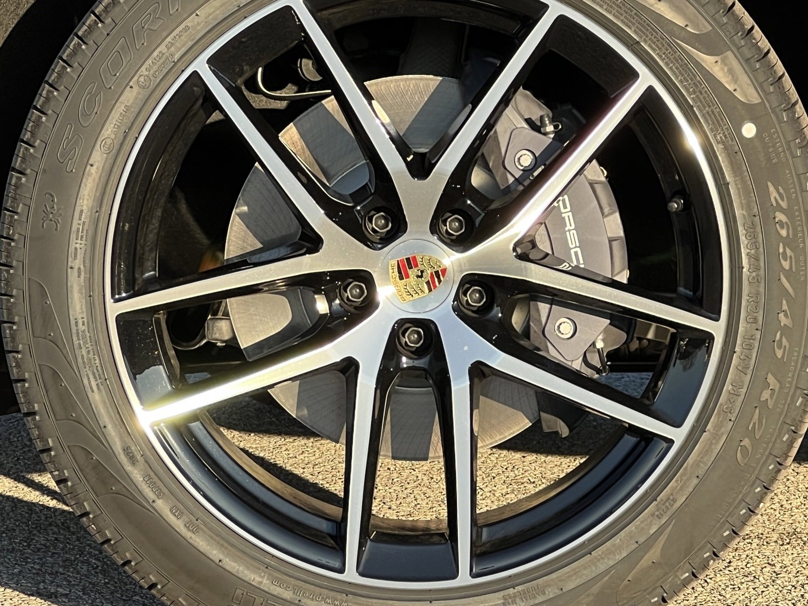 New 2026 Porsche Macan image 12