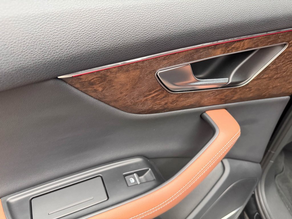 Used 2025 Audi Q7 3.0T Premium Plus image 19