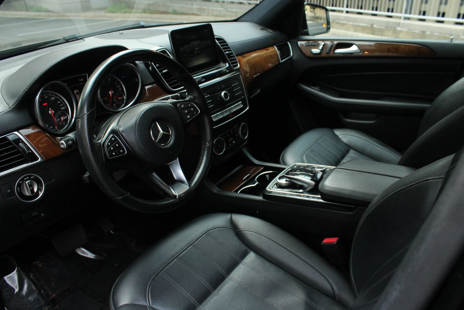 Used 2018 Mercedes-Benz GLS 450 4MATIC w/ Premium Package image 13