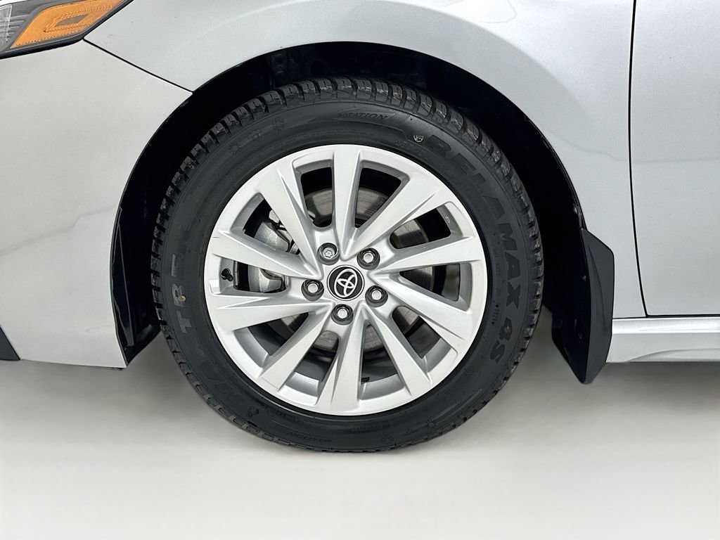 Used 2024 Toyota Camry SE FWD image 30