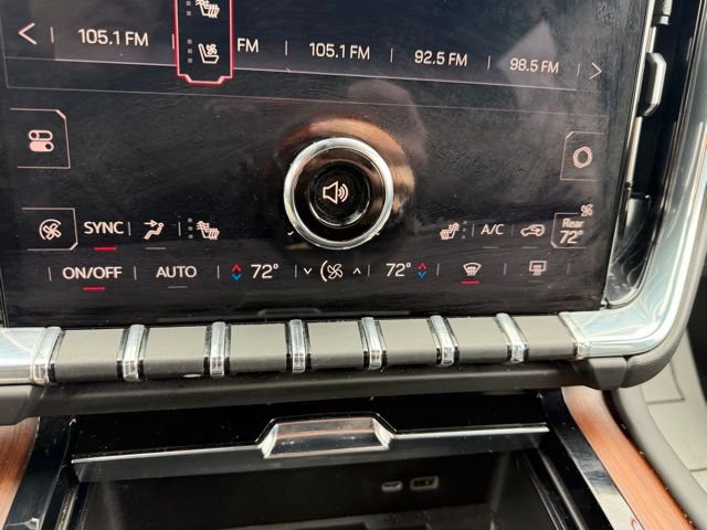 Certified 2025 GMC Yukon Denali image 33