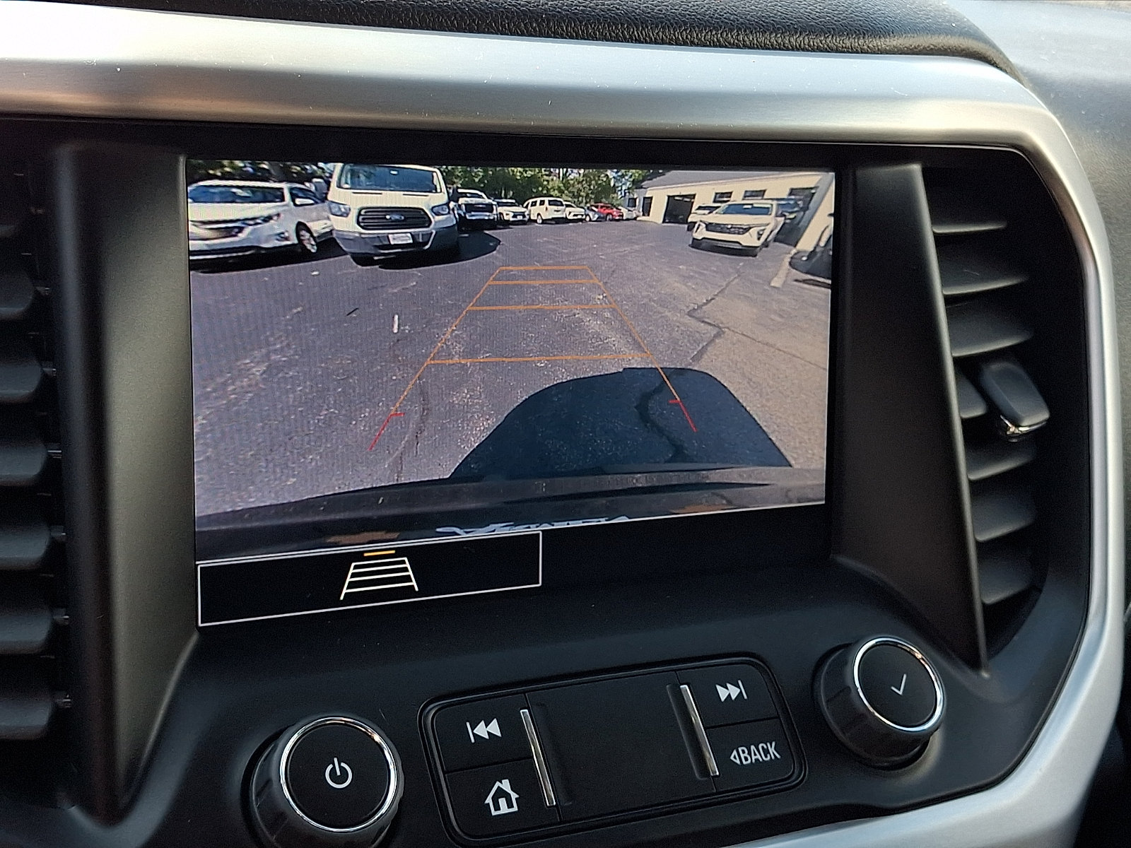 Certified 2023 GMC Acadia SLE w/ Driver Convenience Package AWD/4WD image 20