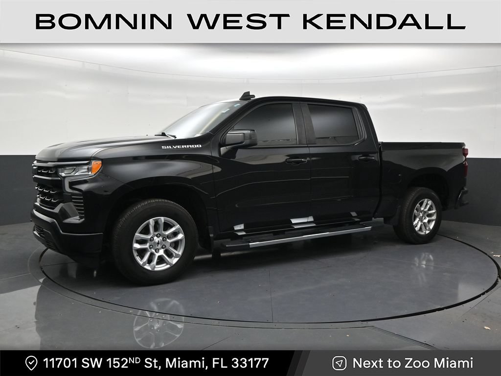 Used 2022 Chevrolet Silverado 1500 RST RWD image 1