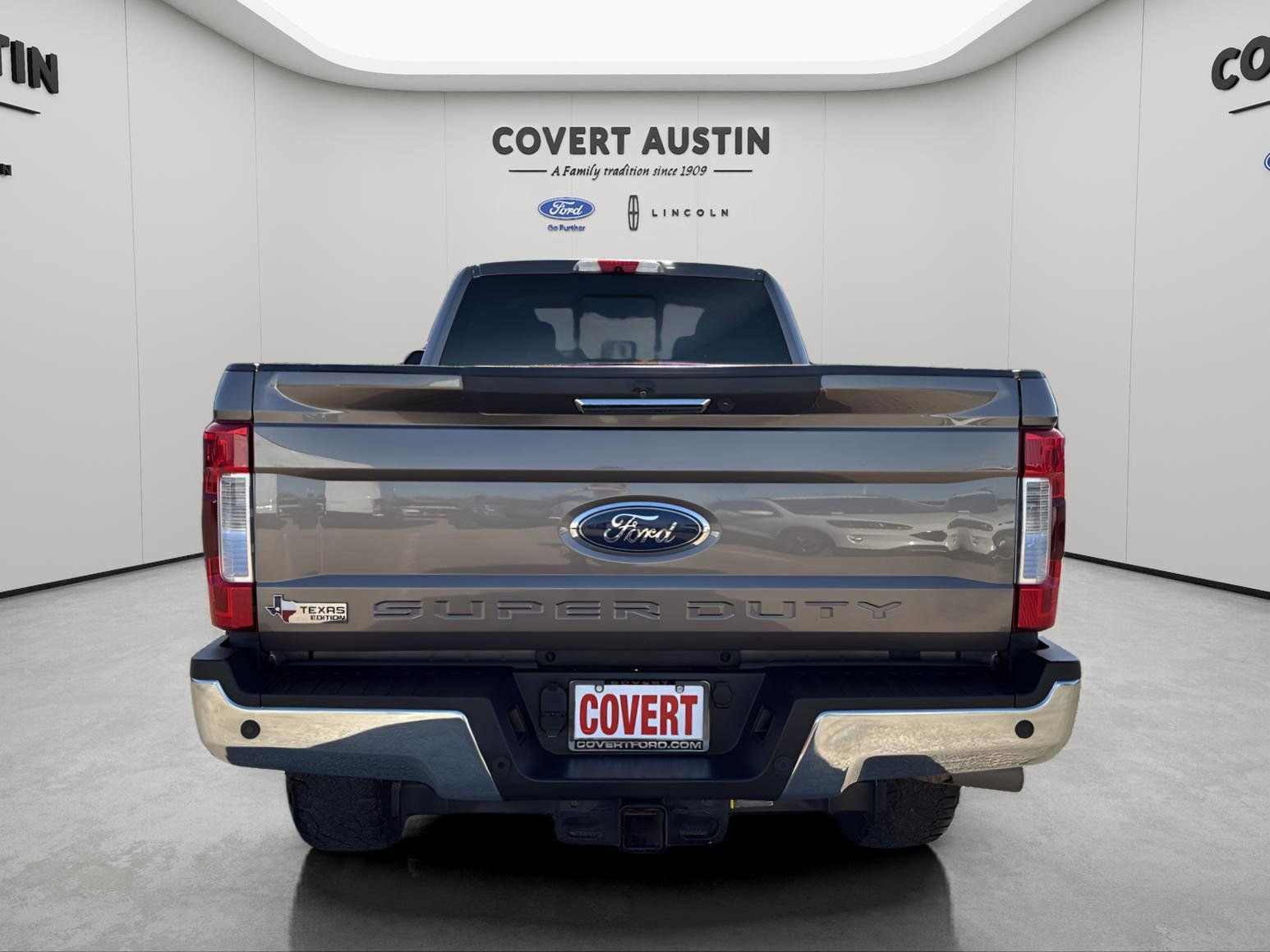 Used 2018 Ford F350 Lariat w/ Lariat Value Package image 4