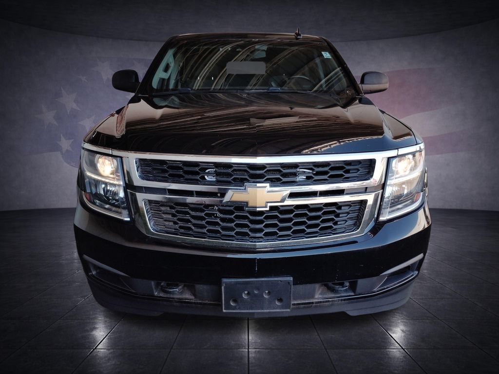 Used 2017 Chevrolet Suburban 3500 LS w/ Driver Alert Package AWD/4WD image 8