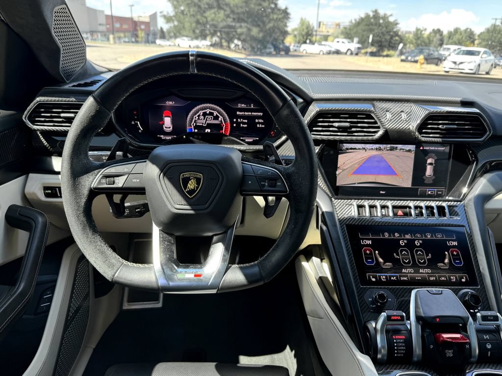 Used 2021 Lamborghini Urus AWD/4WD image 29