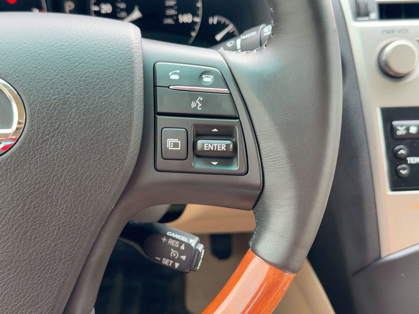 Used 2011 Lexus RX 350 2WD w/ Premium Pkg image 27