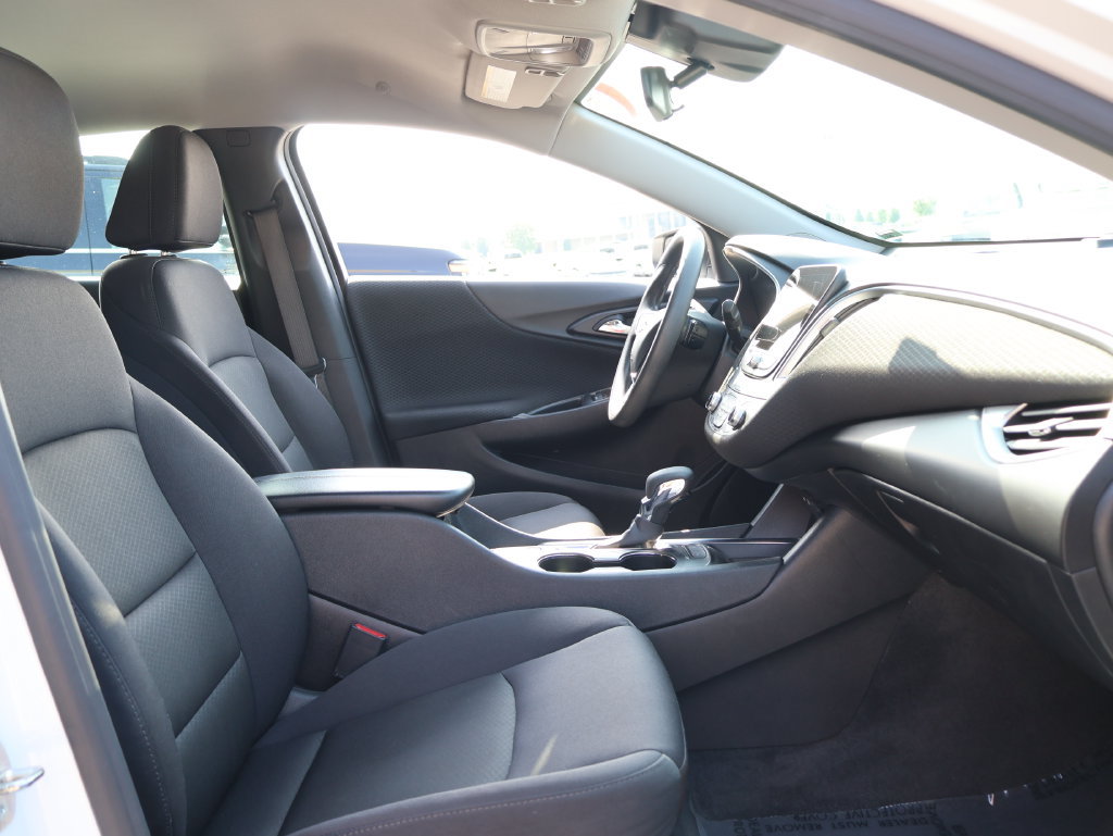 Used 2024 Chevrolet Malibu LT FWD image 9