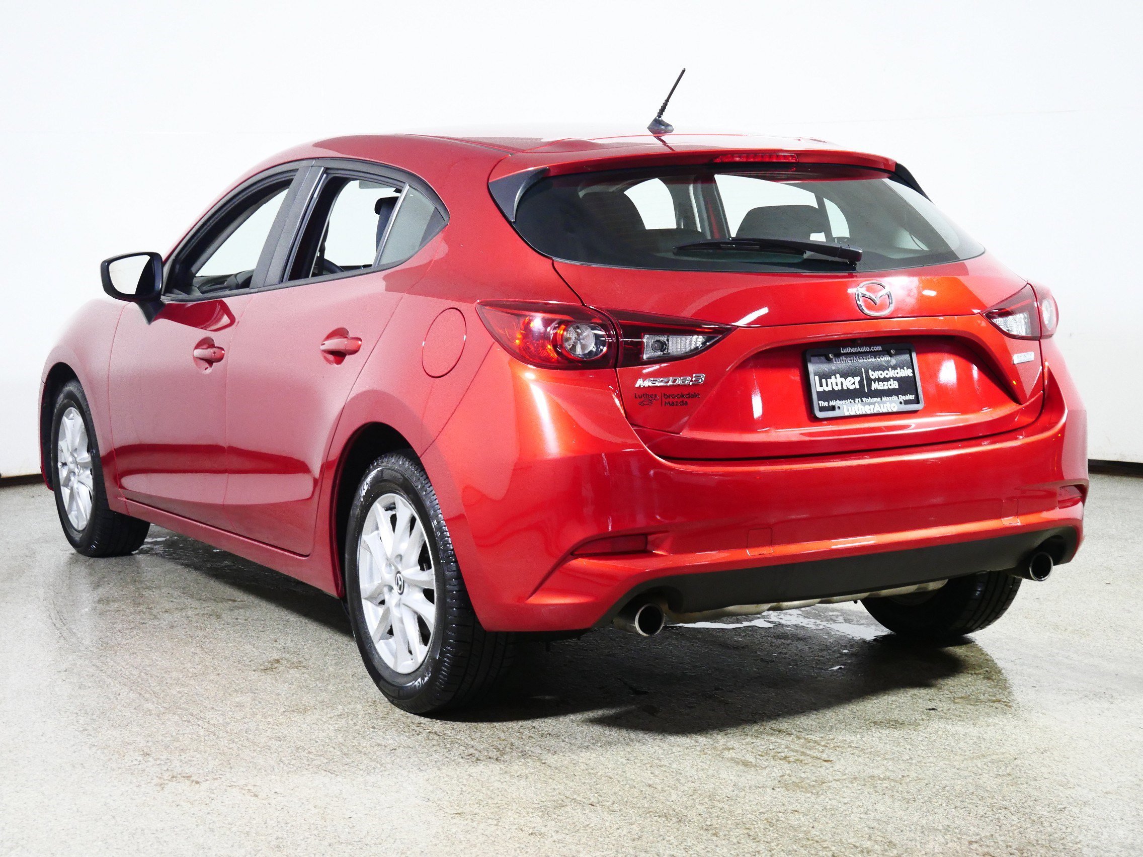 Used 2017 MAZDA MAZDA3 Sport image 5