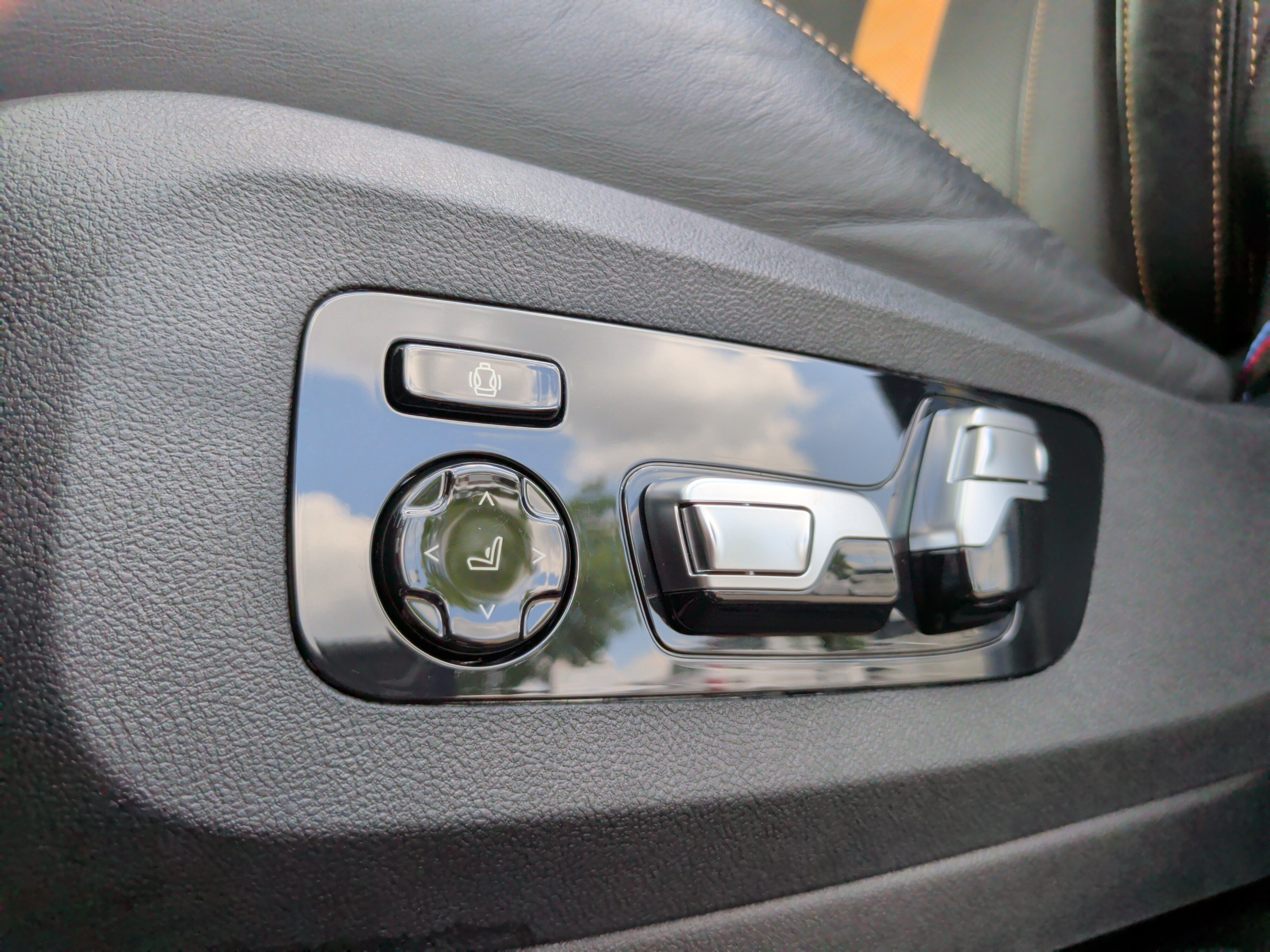 Used 2024 BMW X5 M Competition AWD/4WD image 30
