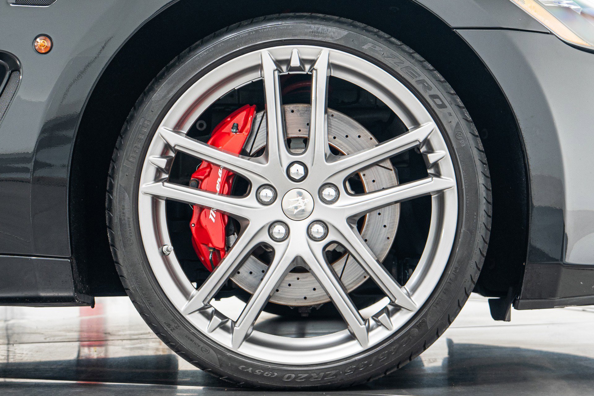 Used 2014 Maserati GranTurismo Convertible RWD image 46