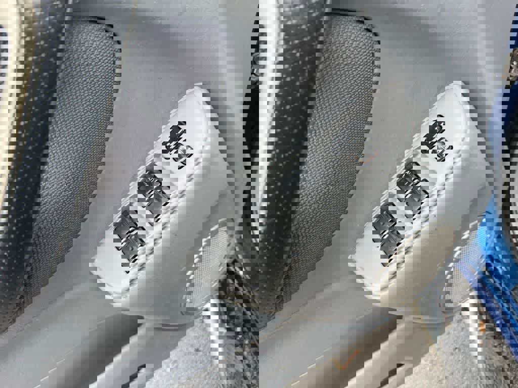 Used 2003 Toyota RAV4 4WD image 19