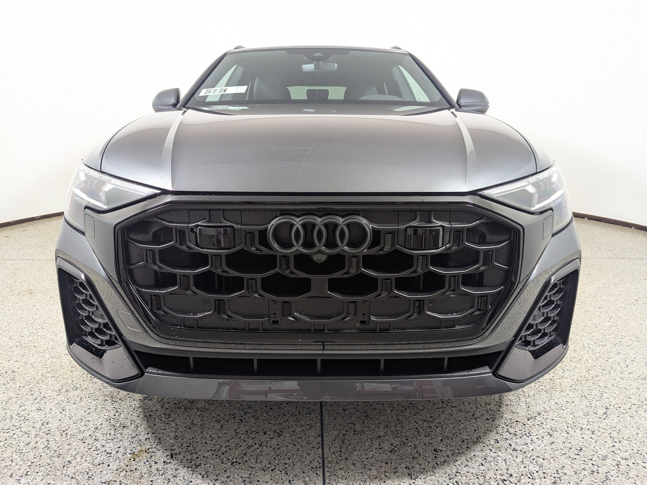 New 2026 Audi Q8 Premium Plus image 2
