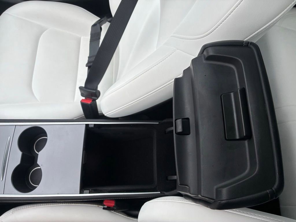 Used 2022 Tesla Model Y Performance image 37