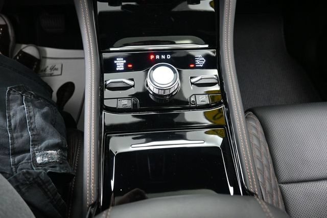 Used 2023 Jeep Grand Cherokee L Summit AWD/4WD image 11