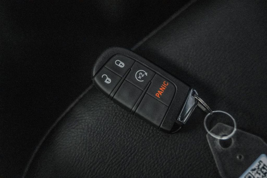 New 2025 Jeep Compass Limited w/ Sun & Sound Group image 41