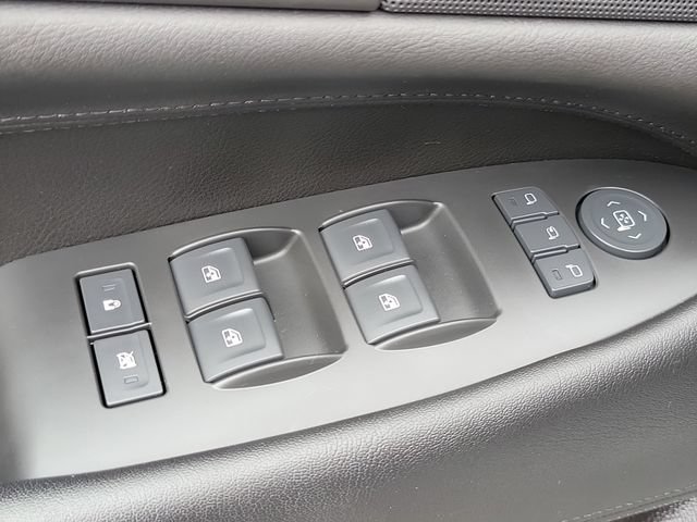 Used 2015 Cadillac Escalade Luxury AWD/4WD image 29
