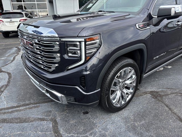Used 2025 GMC Sierra 1500 Denali w/ Denali Reserve Package AWD/4WD image 8