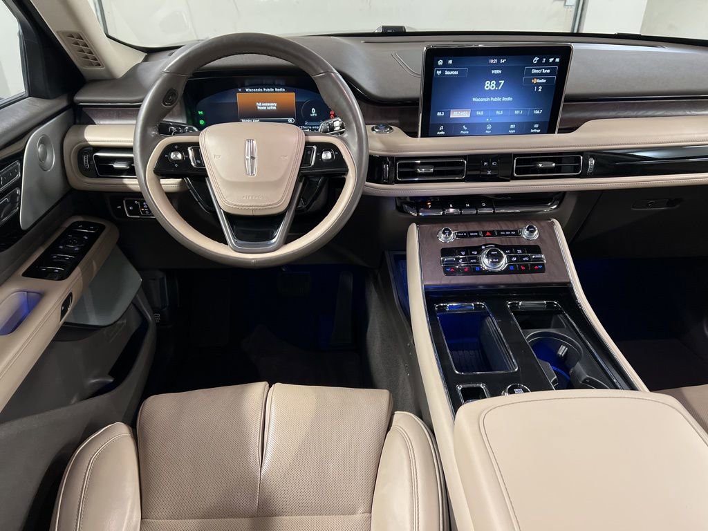 Used 2022 Lincoln Aviator Reserve w/ Equipment Group 201A image 8
