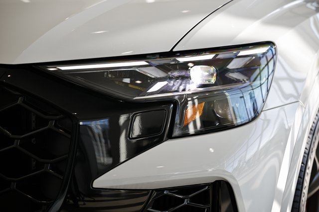 New 2026 Audi RS Q8 performance image 13