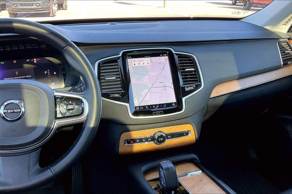 Used 2024 Volvo XC90 B6 Plus w/ Protection Package Premier image 6