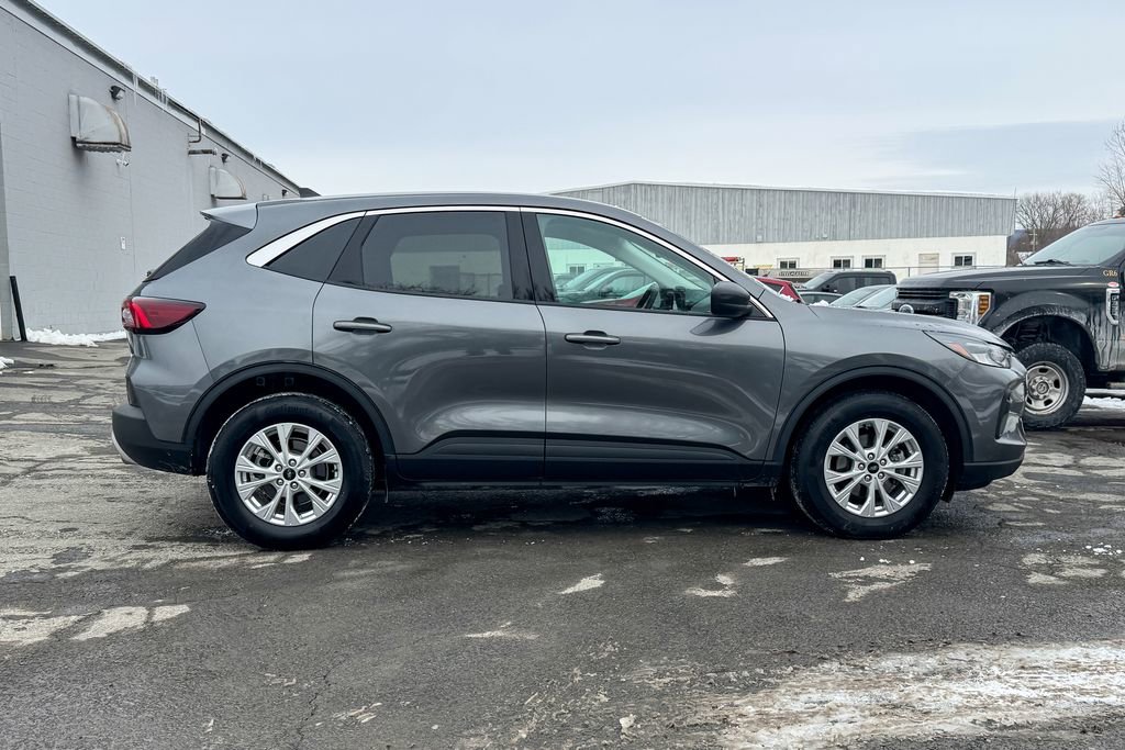 Certified 2023 Ford Escape Active image 2