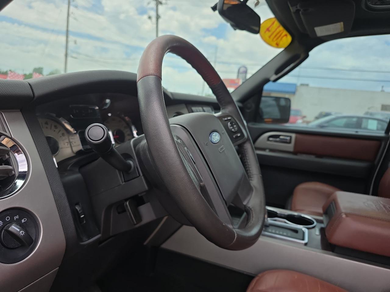Used 2014 Ford Expedition King Ranch RWD image 12