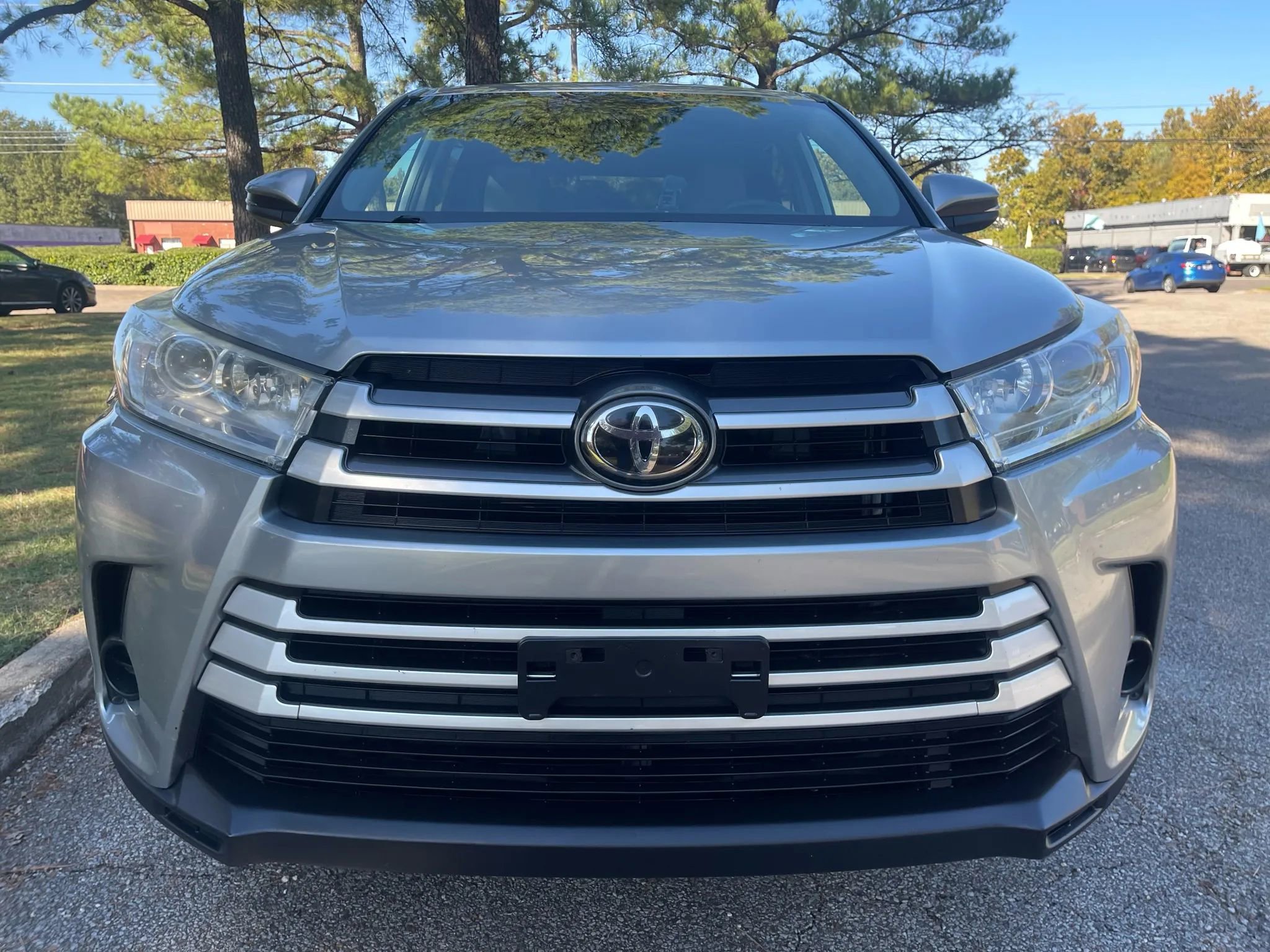 Used 2019 Toyota Highlander LE image 8