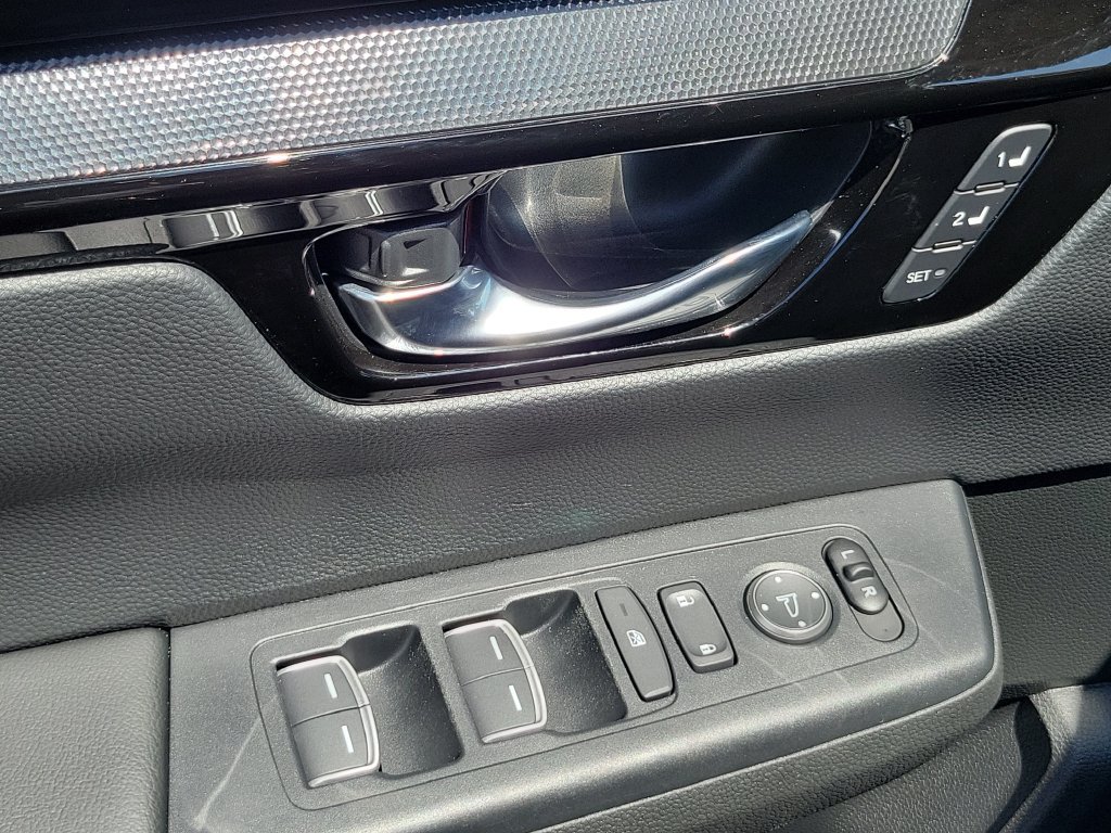 Certified 2025 Honda CR-V EX-L image 22