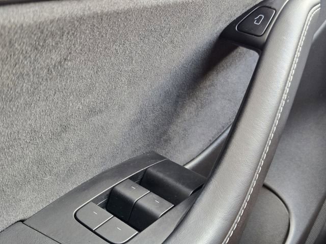 Used 2021 Tesla Model 3 Performance image 24