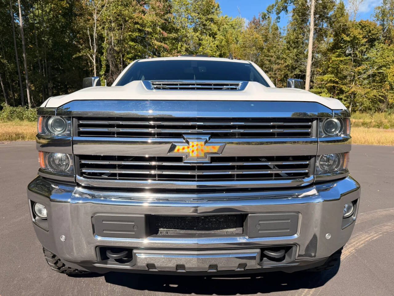 Used 2019 Chevrolet Silverado 2500 LTZ w/ Duramax Plus Package AWD/4WD image 2