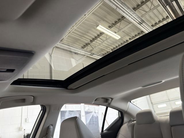 Used 2022 Nissan Altima 2.5 SV w/ SV Premium Package image 22