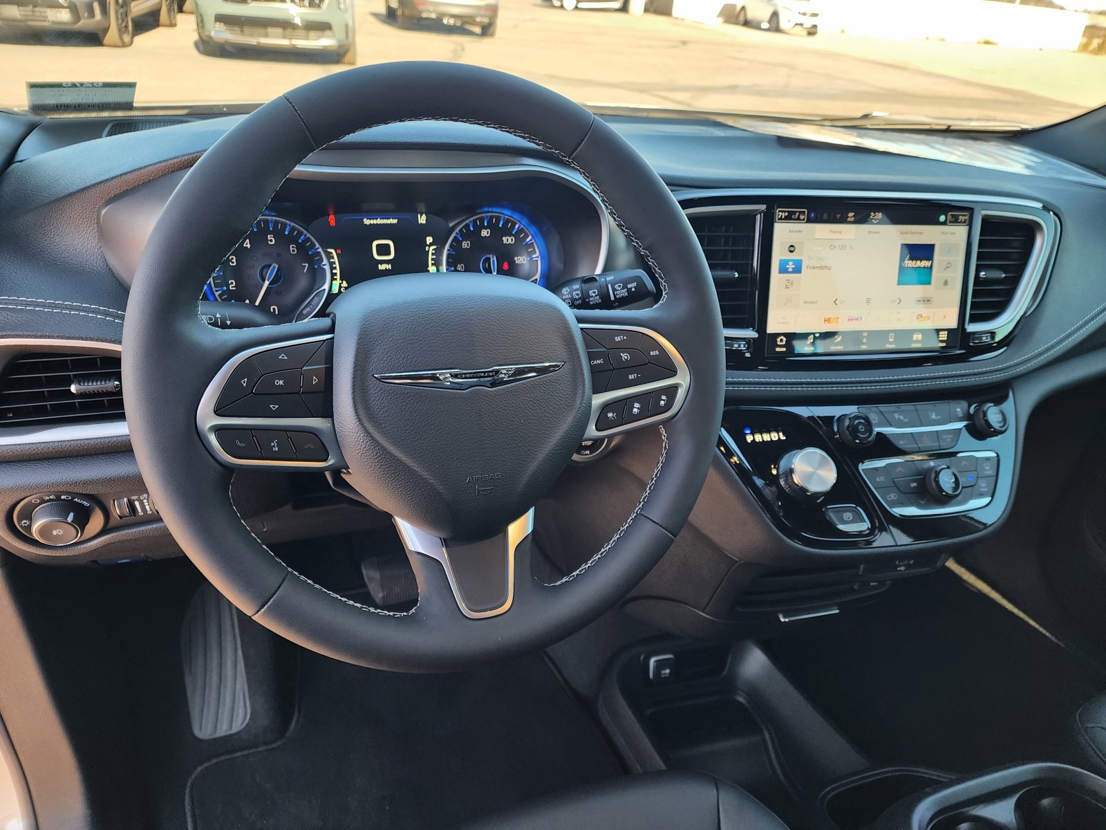 New 2026 Chrysler Pacifica Select FWD image 3