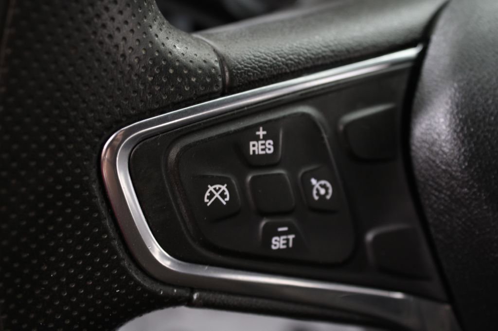 Used 2019 Chevrolet Equinox LT image 38