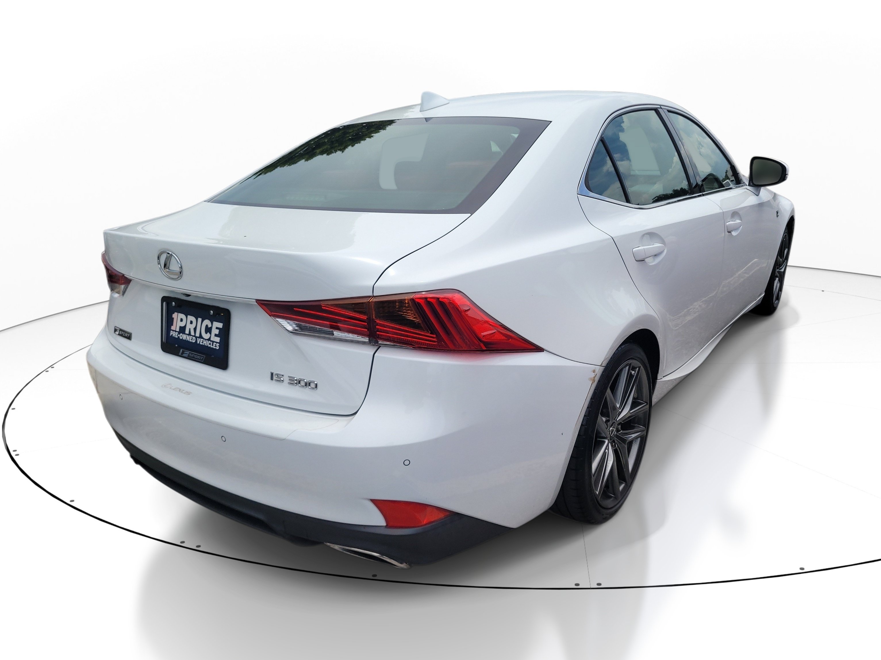 Used 2020 Lexus IS 300 F Sport w/ F Sport Package RWD image 7