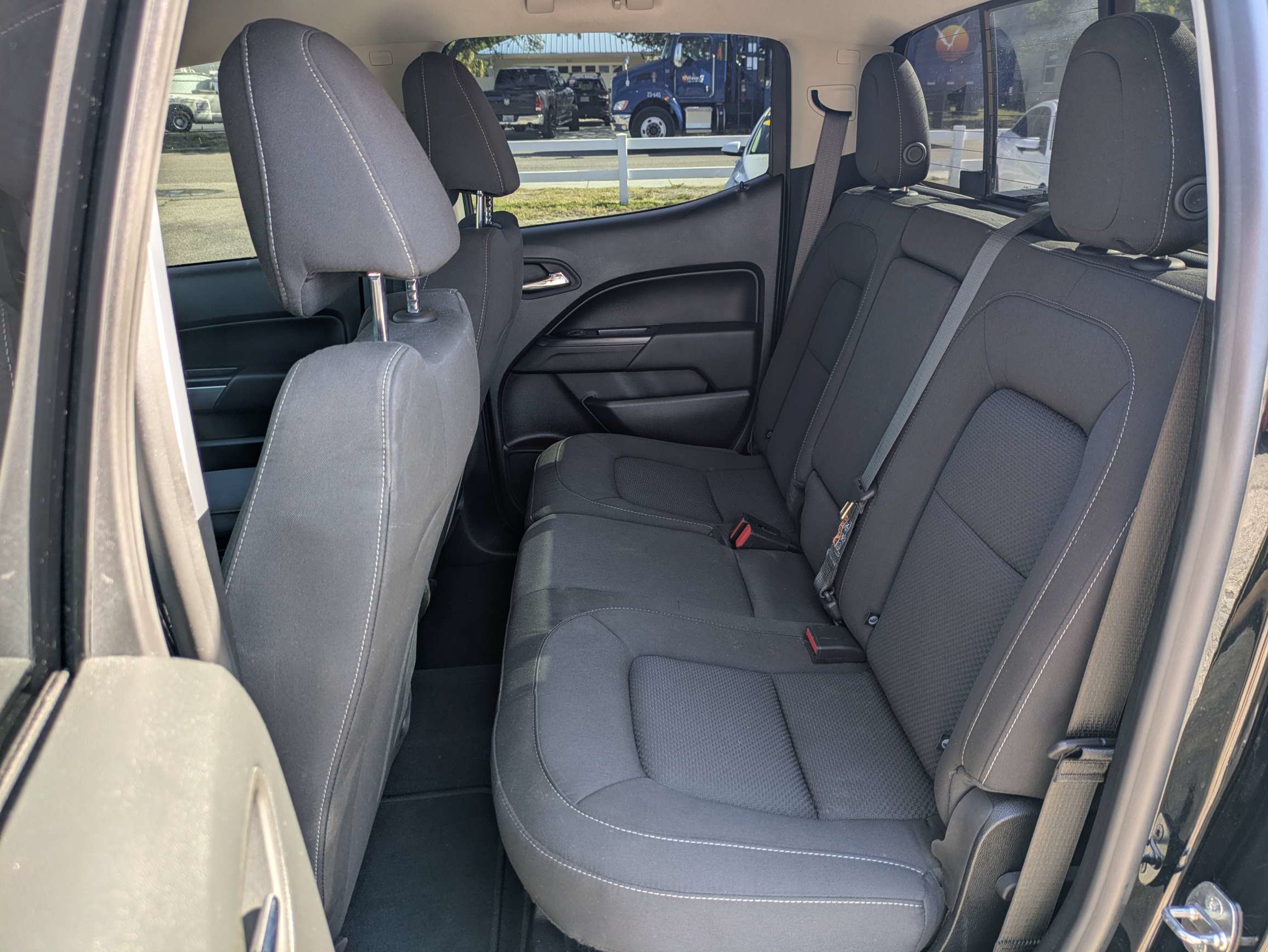 Used 2022 Chevrolet Colorado LT w/ LT Convenience Package RWD image 16