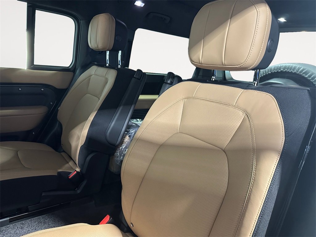 New 2026 Land Rover Defender 130 V8 image 13